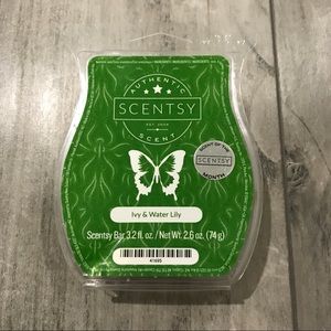 3/$25 Scentsy Ivy and Water Lily Wax Melt NWT